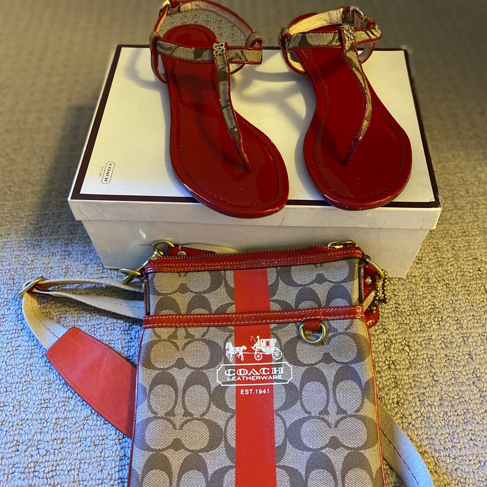 Authentic coach Sandals and a bag . Women size 6
